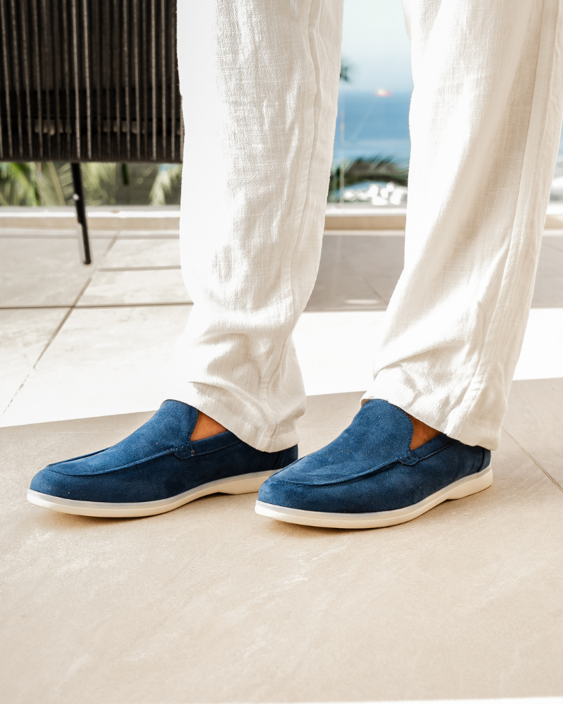 Mocassins en cuir suédé pour homme avec semelle antidérapante et finition artisanale