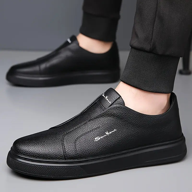 Sneakers slip-on sans lacets pour homme à la tige épurée