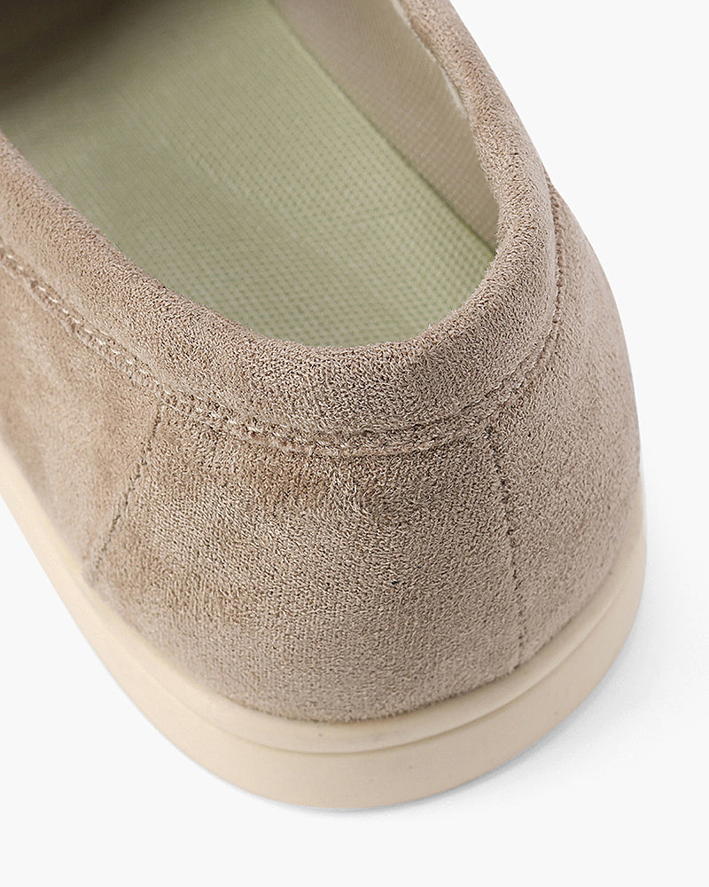 Mocassins en cuir suédé pour homme avec semelle antidérapante et finition artisanale