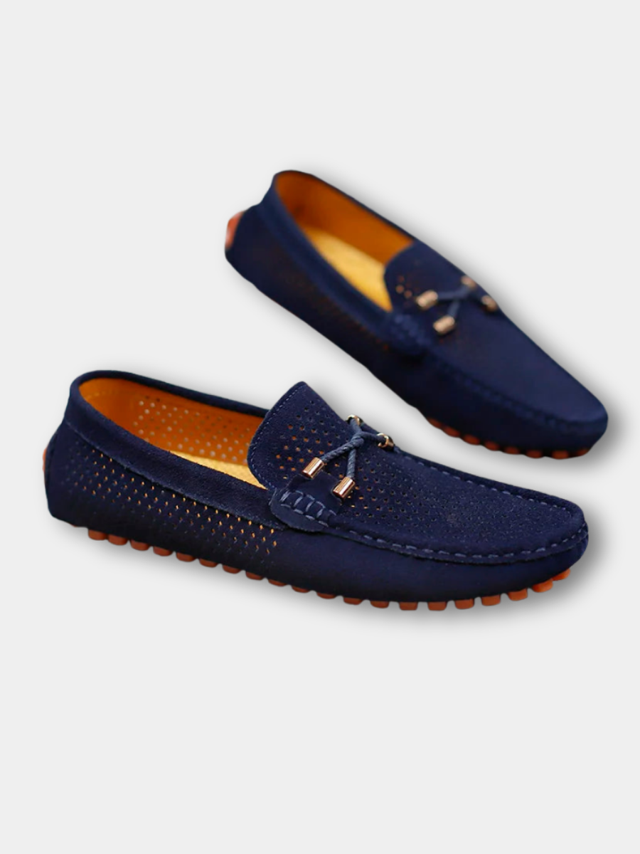 Mocassins slip-on en cuir perforé pour homme avec semelle en caoutchouc