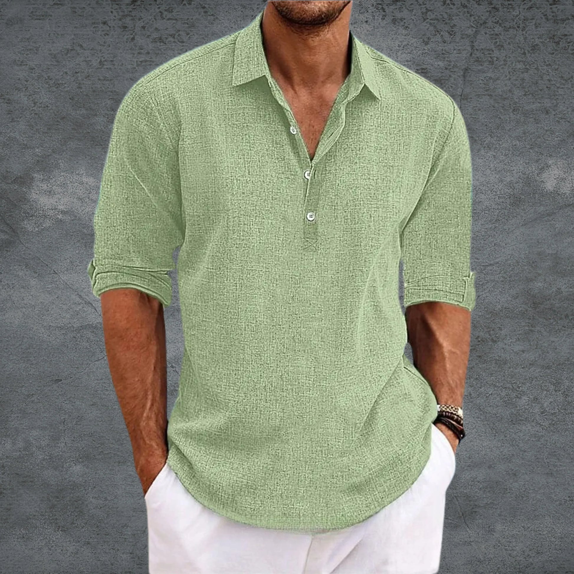 Chemise homme légère et fluide à col ouvert, coupe épurée