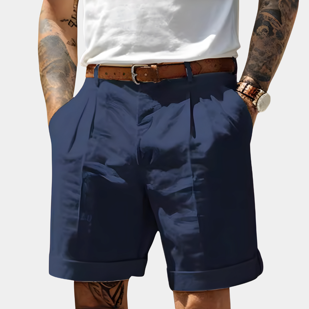 Bermuda en coton pour homme avec revers et plis avant, coupe ajustée