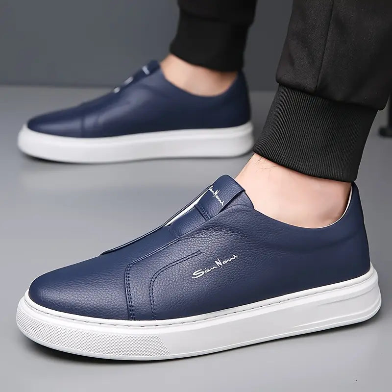 Sneakers slip-on sans lacets pour homme à la tige épurée