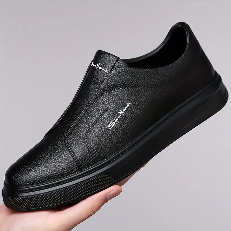 Sneakers slip-on sans lacets pour homme à la tige épurée