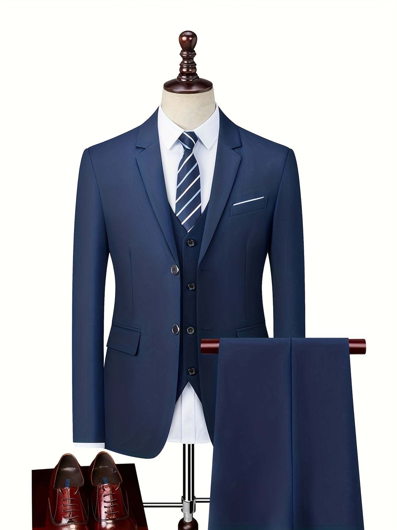 Costume deux pièces coupe slim pour homme en bleu marine