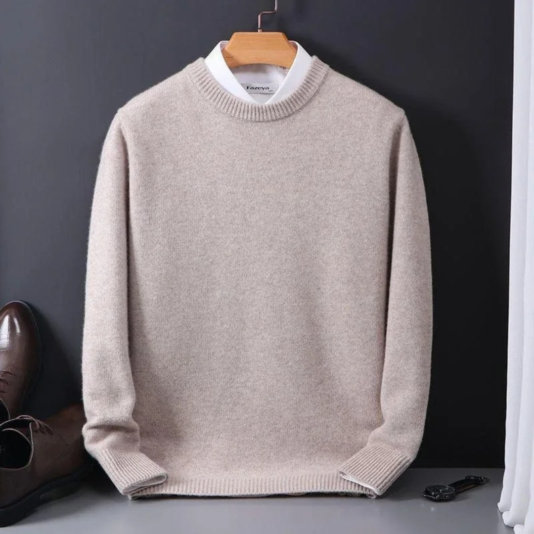 Pull en cachemire pour homme à coupe regular, disponible en plusieurs coloris