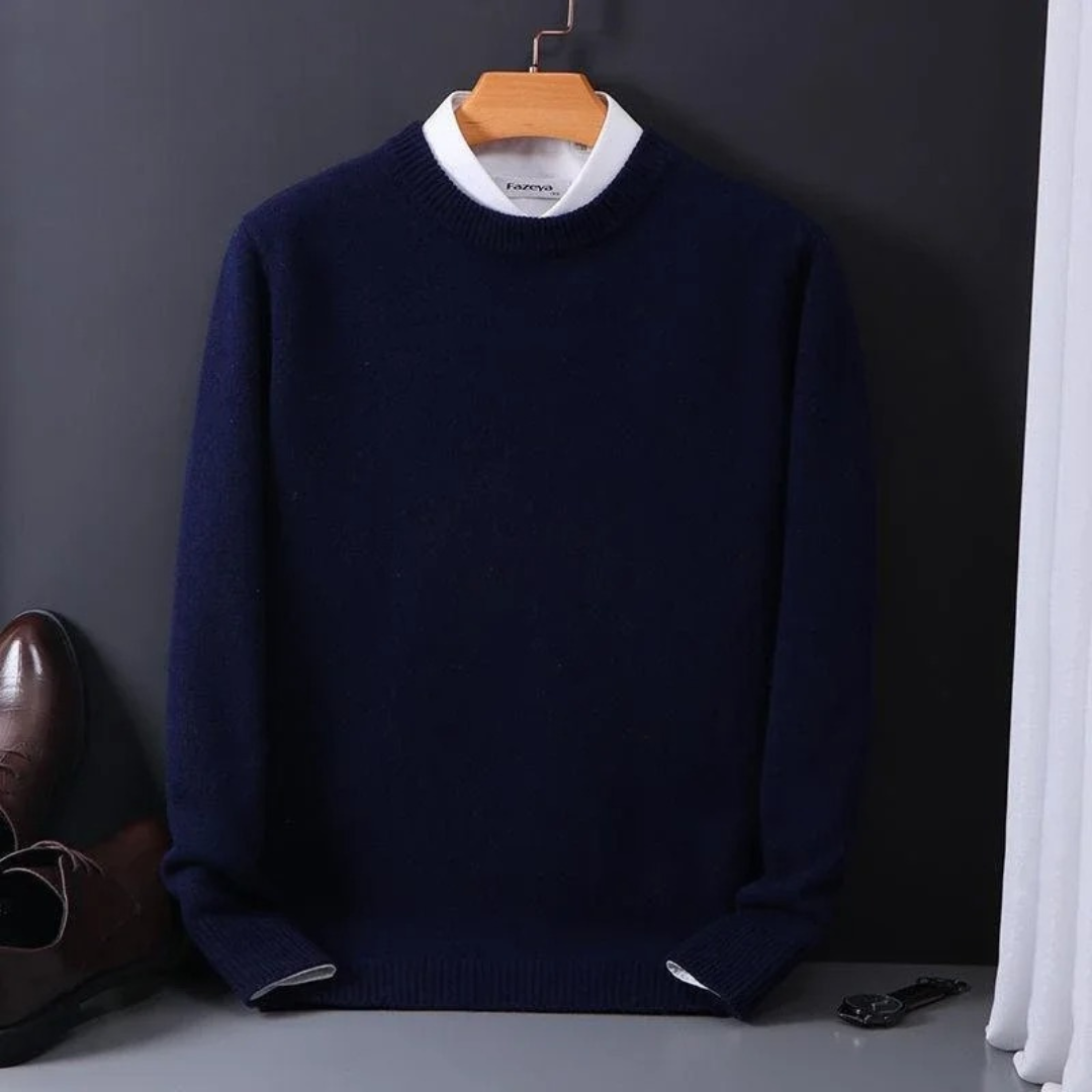 Pull en cachemire pour homme à coupe regular, disponible en plusieurs coloris