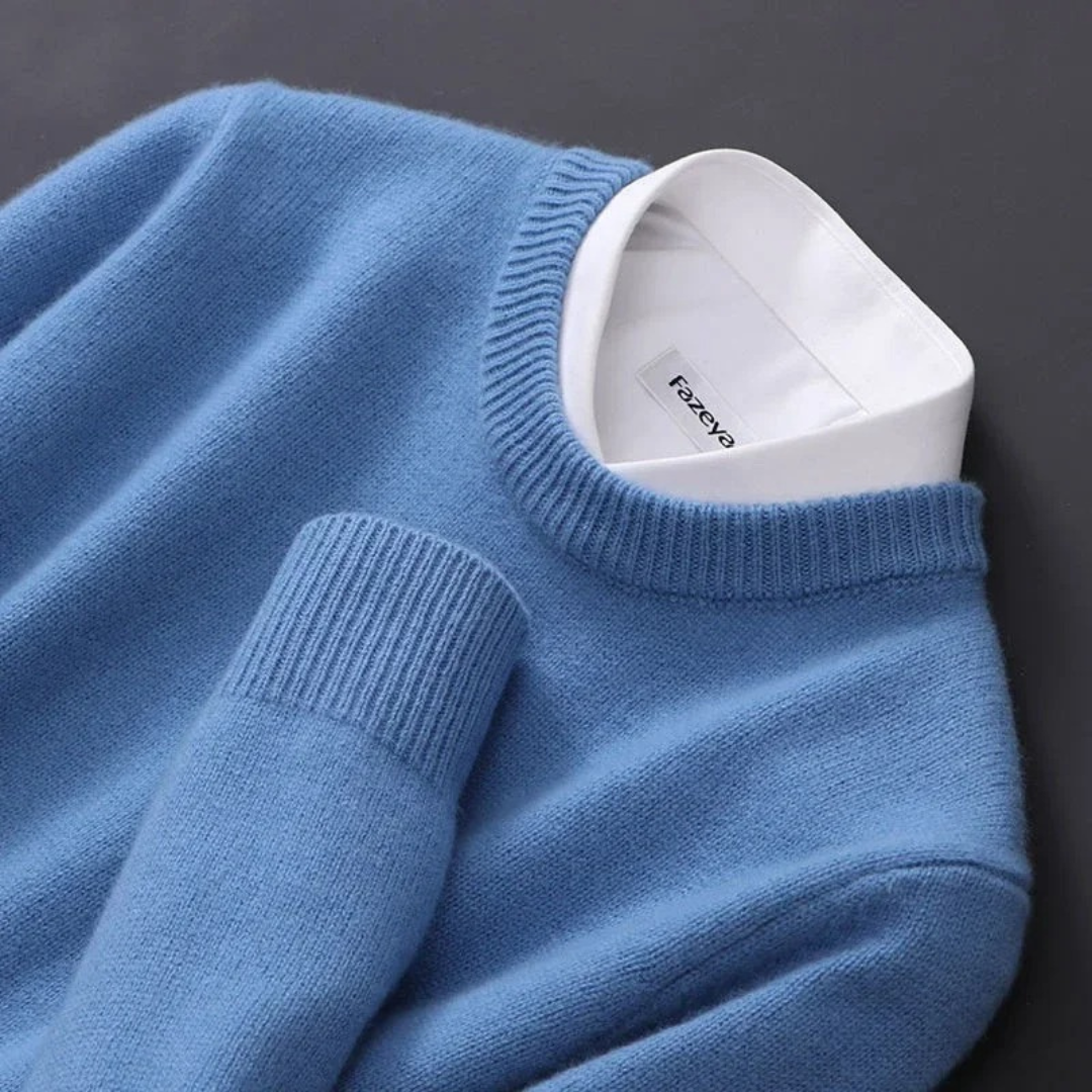 Pull en cachemire pour homme à coupe regular, disponible en plusieurs coloris