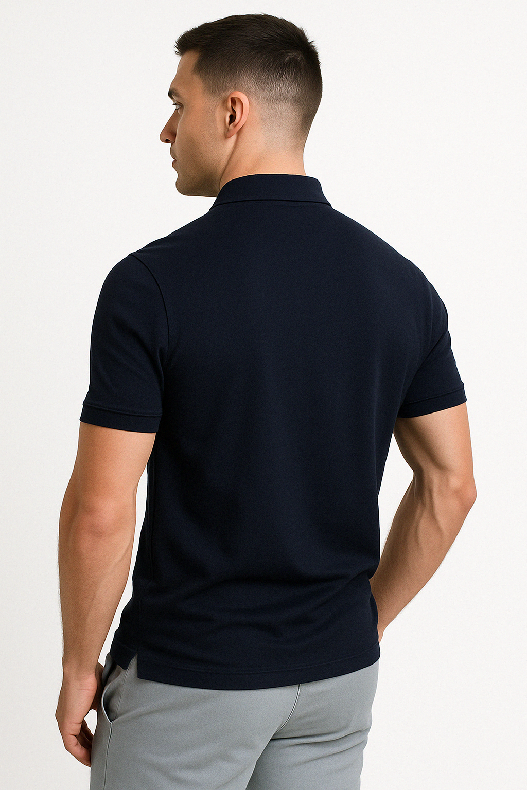 Polo homme à zip mi-haut coupe slim en tissu doux