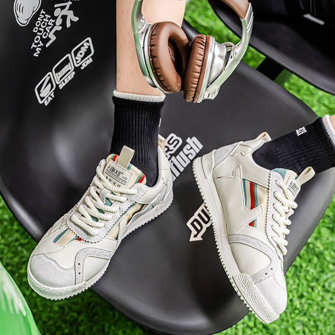 Baskets rétro pour homme aux couleurs vives, style urbain décontracté