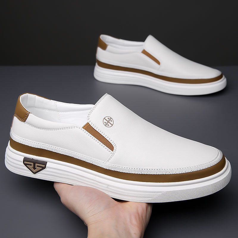 Slip-on minimaliste en cuir pour homme, disponible en blanc et noir