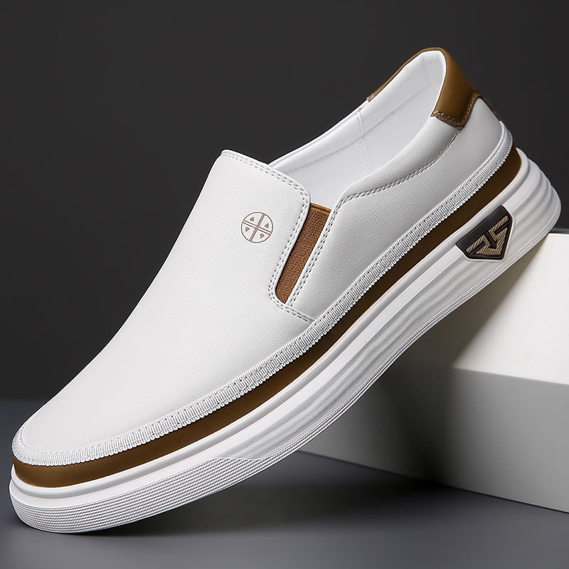Slip-on minimaliste en cuir pour homme, disponible en blanc et noir