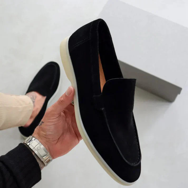Mocassins en cuir velours pour homme à la surface veloutée et à la forme épurée