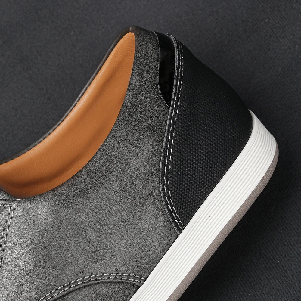 Baskets en cuir véritable pour homme au design moderne et élégant