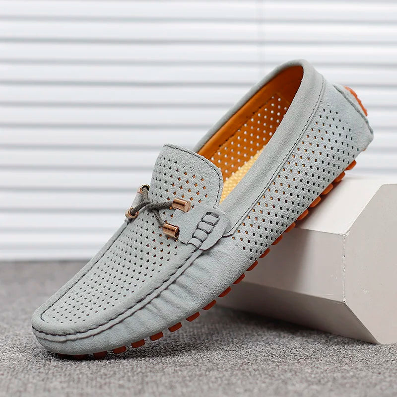 Mocassins de conduite homme à tige perforée avec détail lacet et coutures contrastées