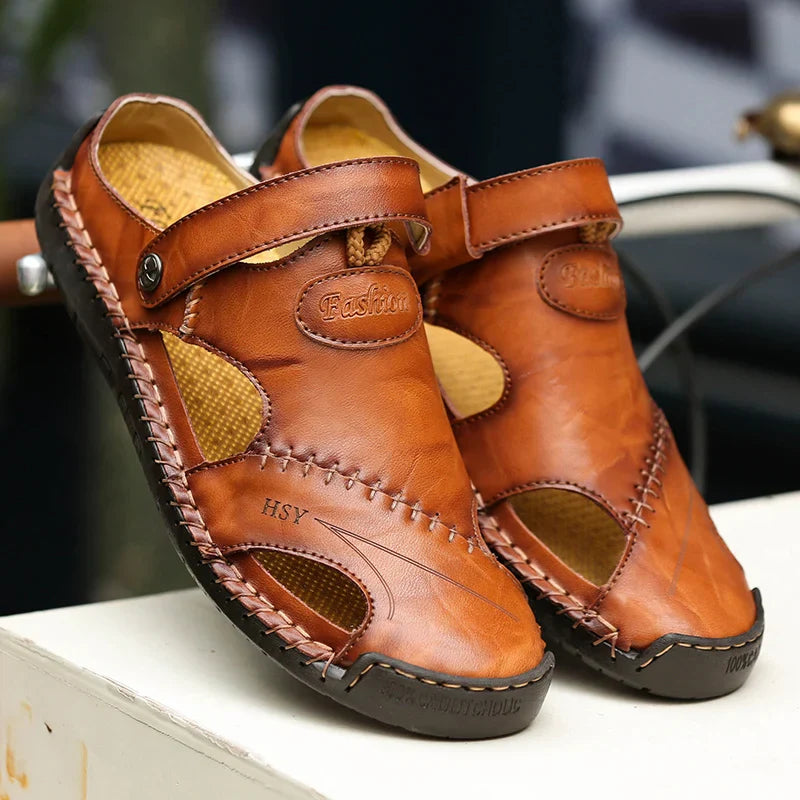 Sandales d'été ouvertes pour homme disponibles en marron, noir et jaune