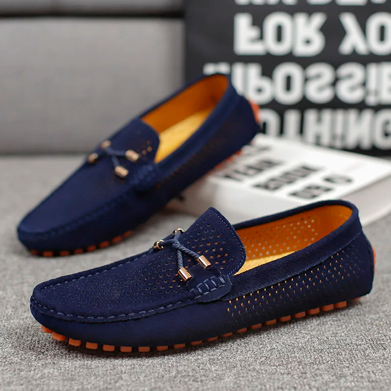 Mocassins de conduite homme à tige perforée avec détail lacet et coutures contrastées
