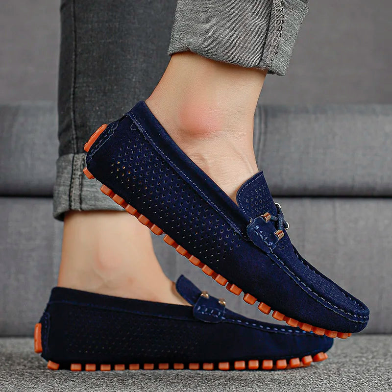 Mocassins de conduite homme à tige perforée avec détail lacet et coutures contrastées