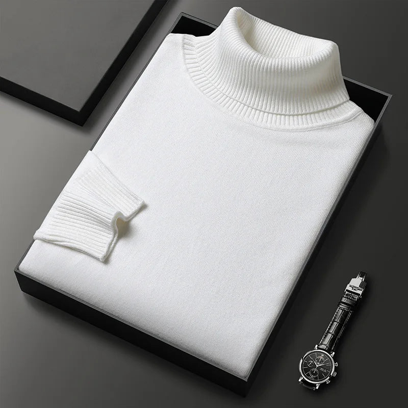 Pull à col roulé pour homme à la coupe épurée et élégante
