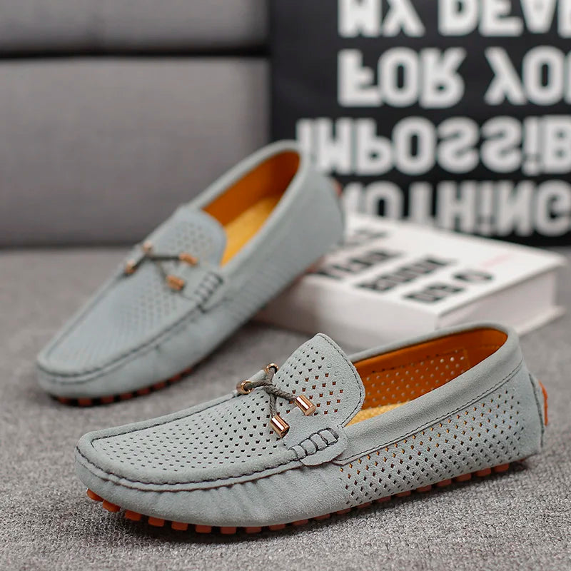 Mocassins de conduite homme à tige perforée avec détail lacet et coutures contrastées