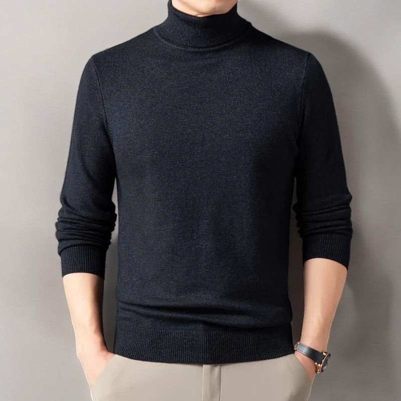 Pull à col roulé pour homme à la coupe épurée et élégante