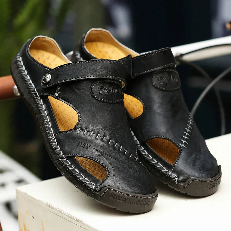 Sandales d'été ouvertes pour homme disponibles en marron, noir et jaune