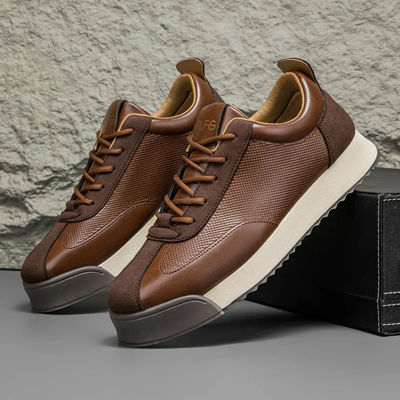 Chaussures en cuir véritable pour homme à couture main, en marron et noir