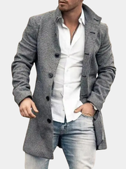 Manteau élégant gris à carreaux pour homme, coupe raffinée et lignes épurées