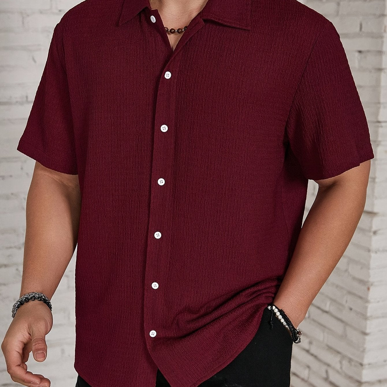 Chemise de printemps pour homme à col classique en tissu léger uni