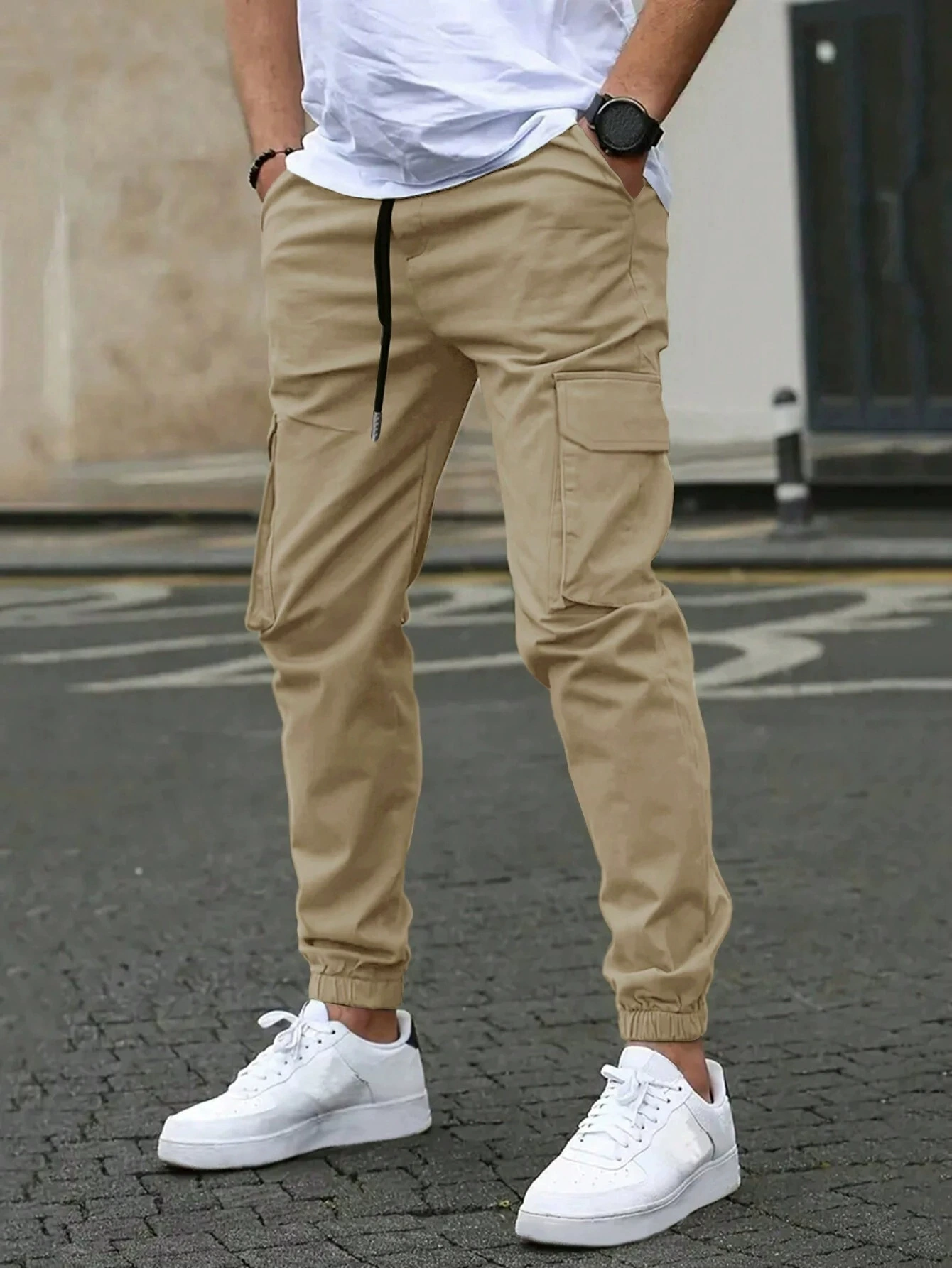 Joggers cargo pour homme à coupe décontractée avec chevilles resserrées et poches latérales