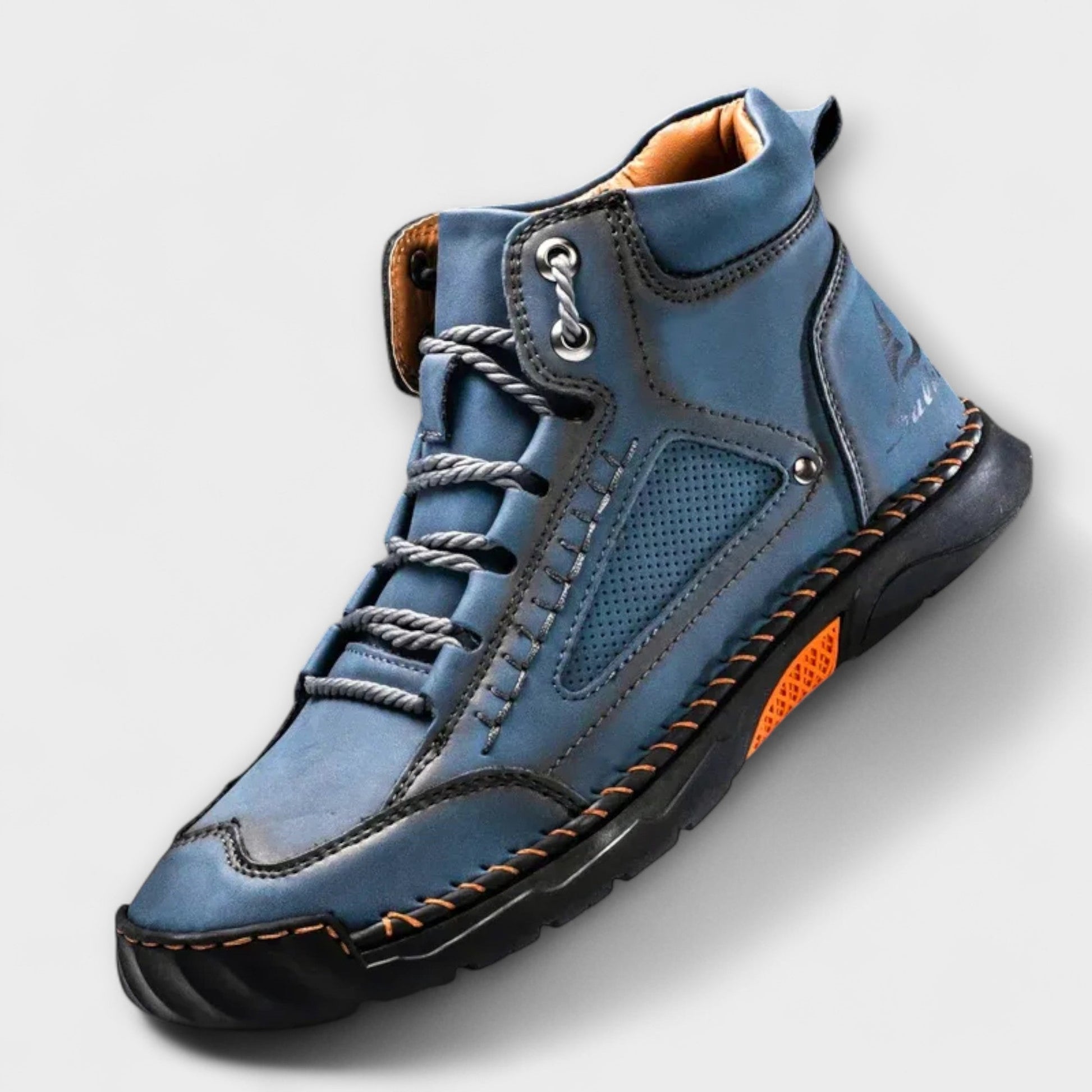 Bottes en cuir souple pour homme aux coutures soignées et à la semelle renforcée