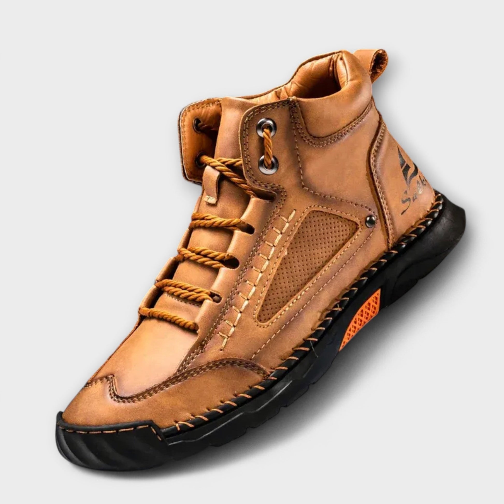 Bottes en cuir souple pour homme aux coutures soignées et à la semelle renforcée
