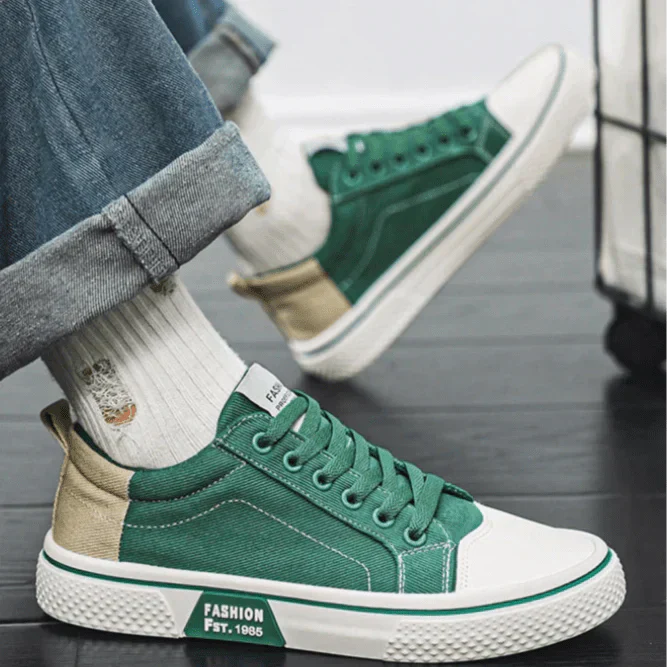 Baskets basses en toile pour homme à lacets, profil bas et design épuré