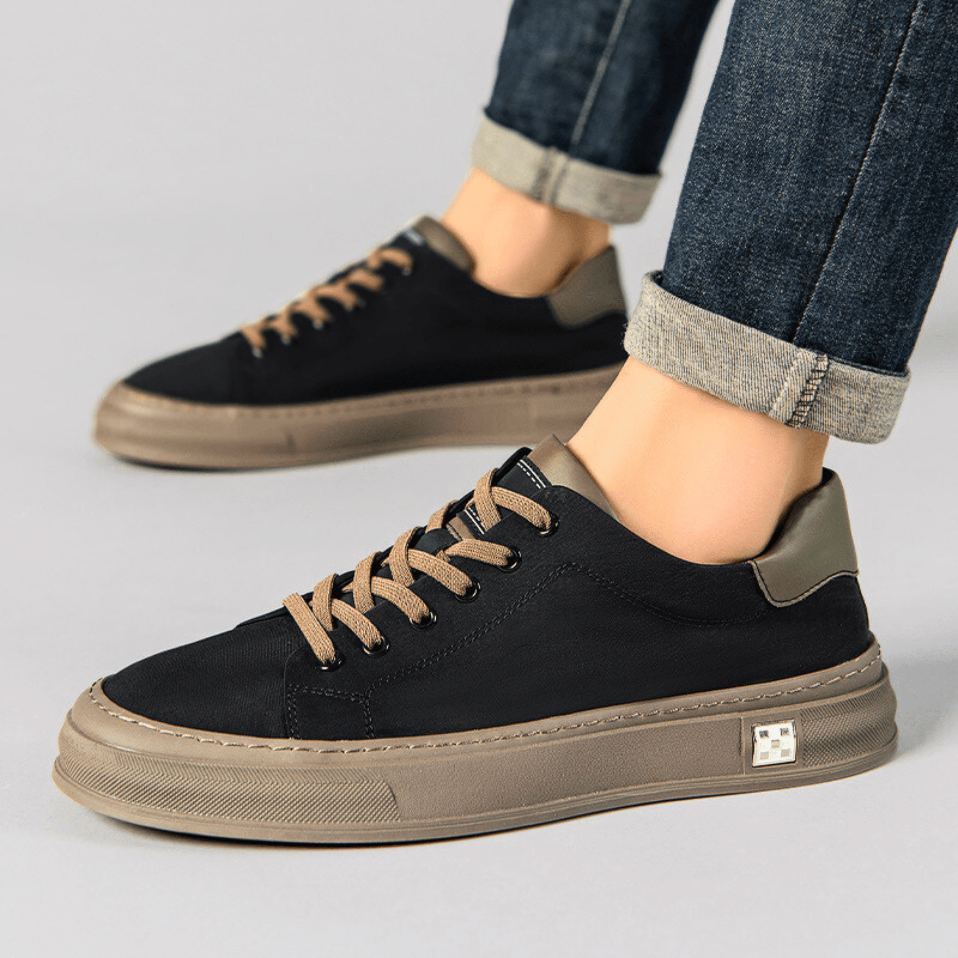 Baskets en toile à profil bas pour homme, coloris brume océanique et noir obsidienne