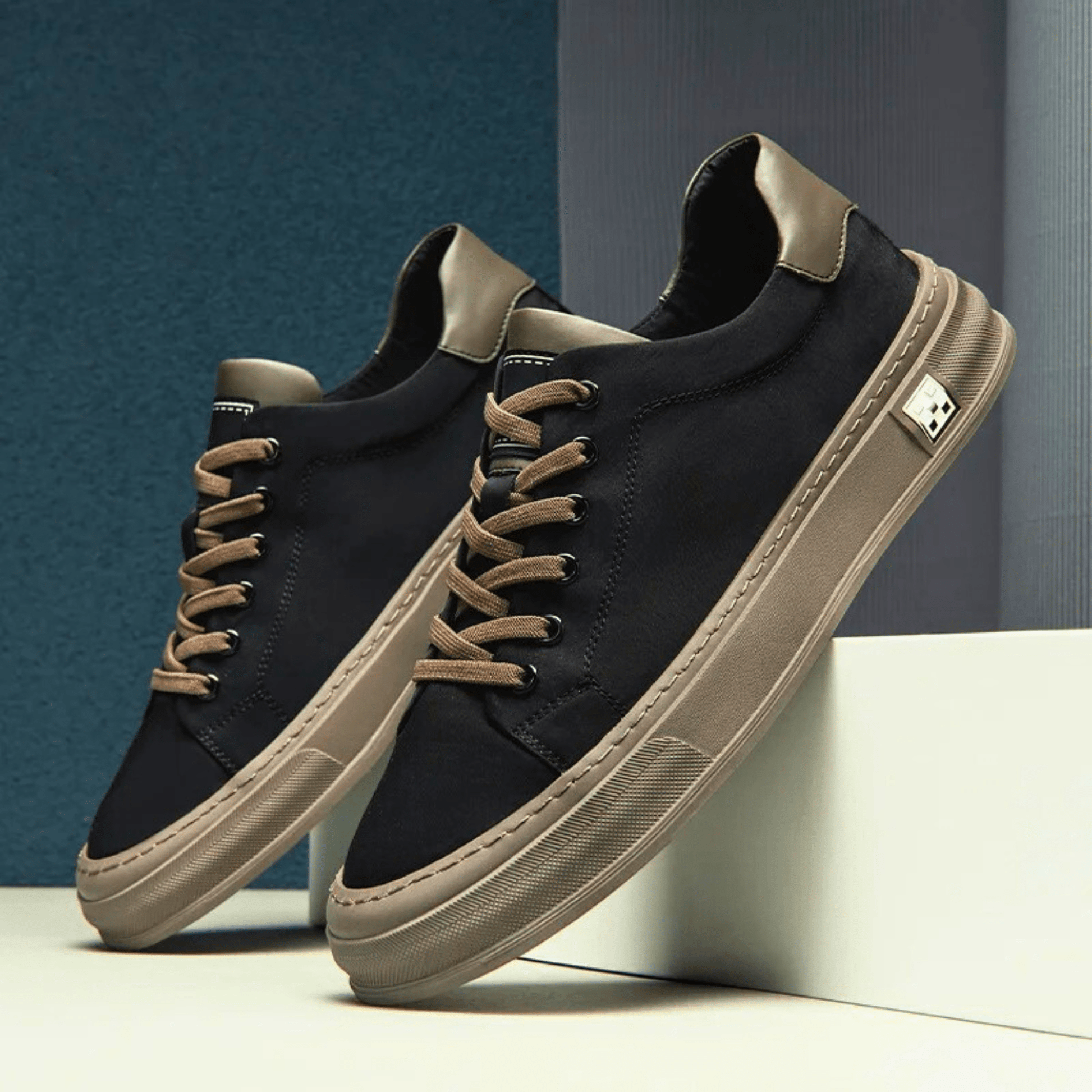 Baskets en toile à profil bas pour homme, coloris brume océanique et noir obsidienne