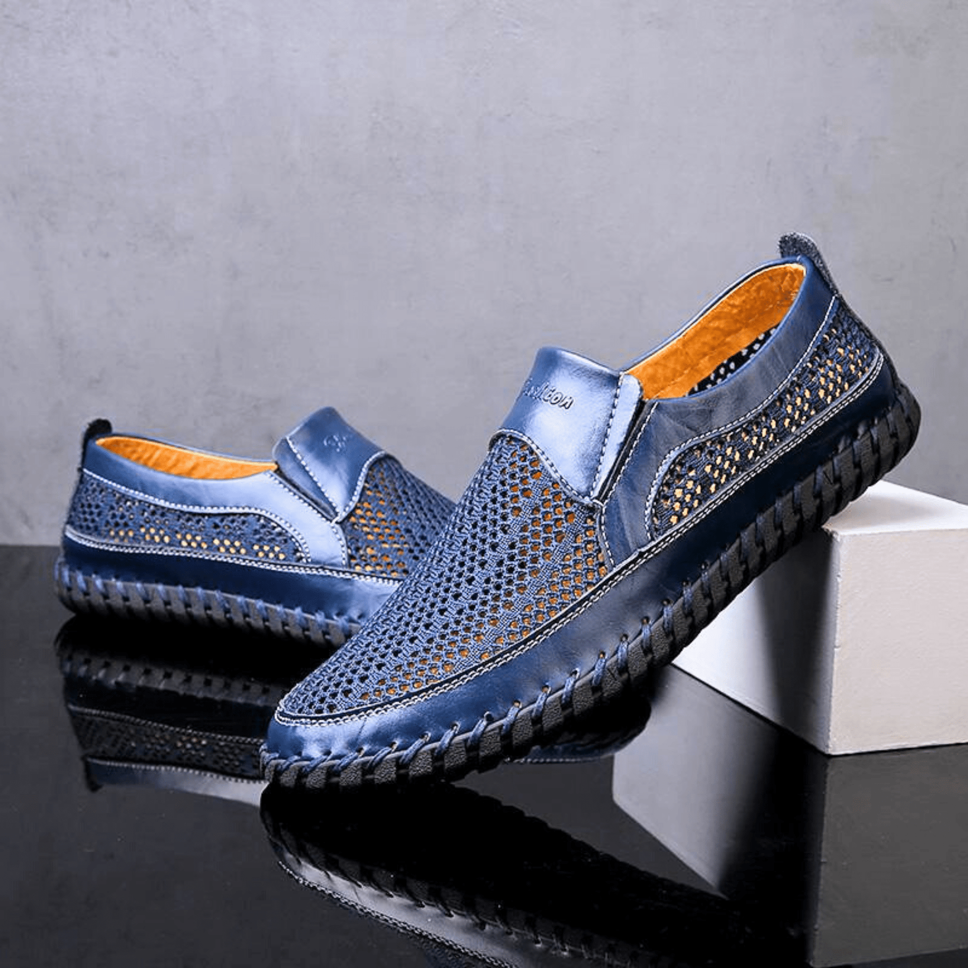Chaussures à enfiler texturées pour homme à la silhouette équilibrée