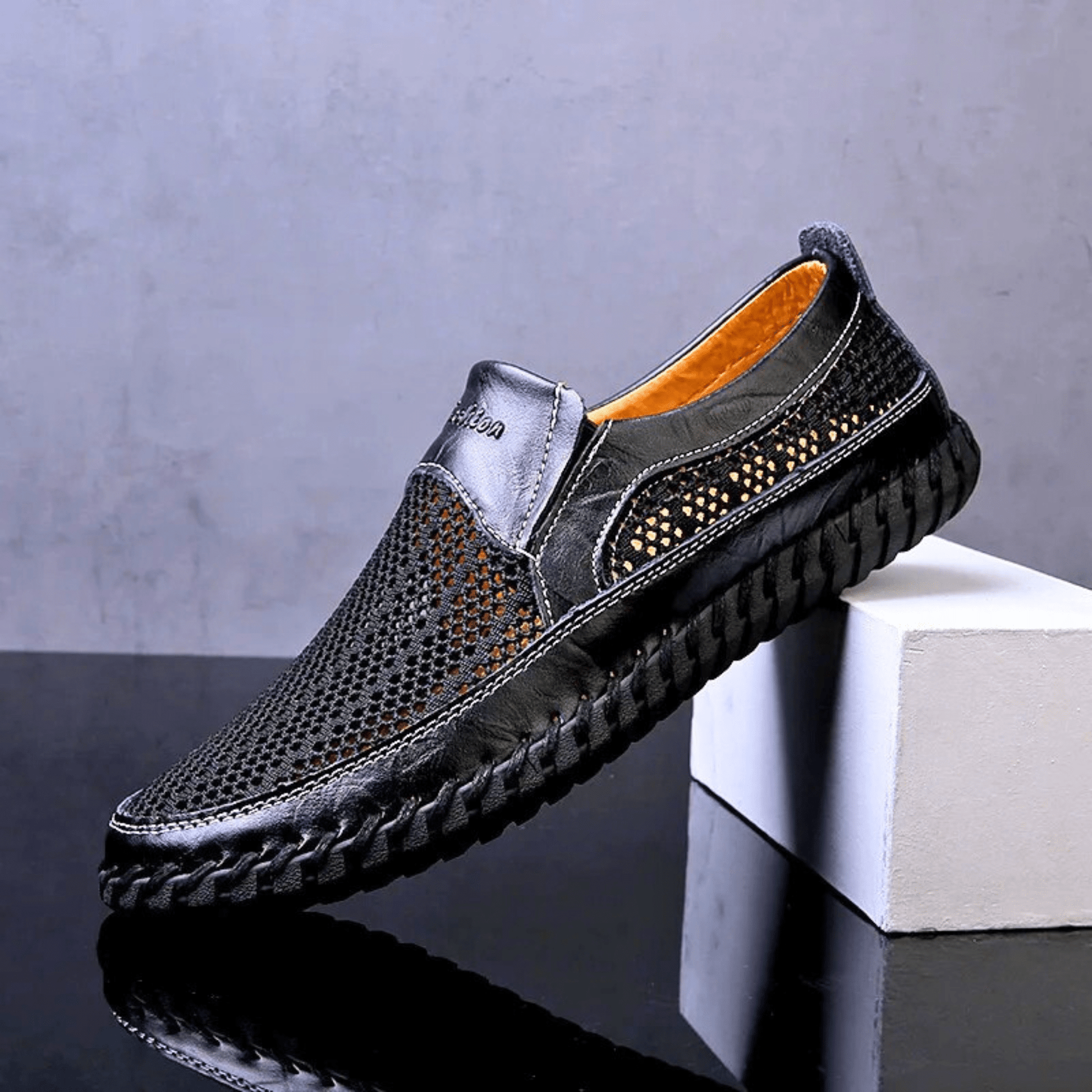 Chaussures à enfiler texturées pour homme à la silhouette équilibrée