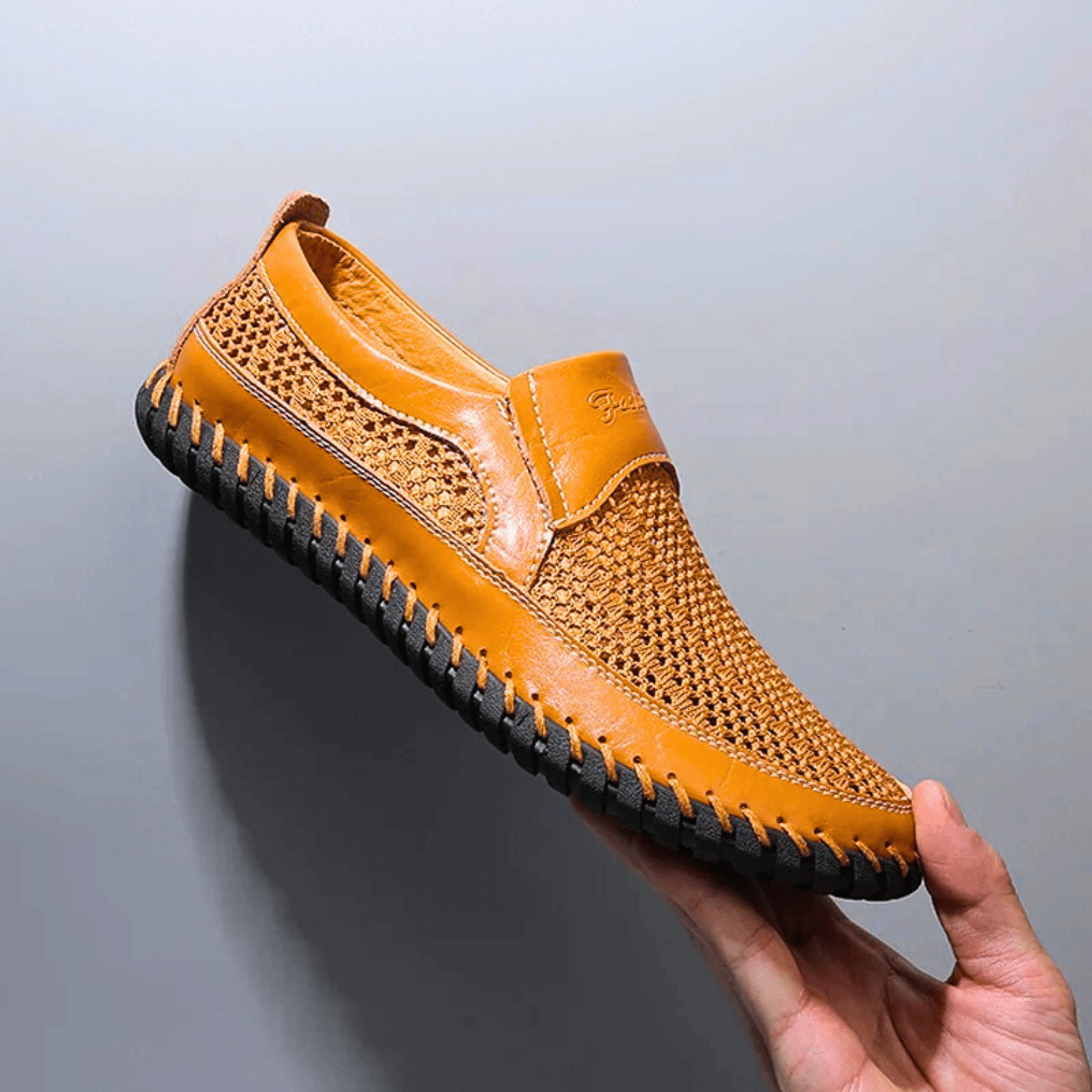 Chaussures à enfiler texturées pour homme à la silhouette équilibrée