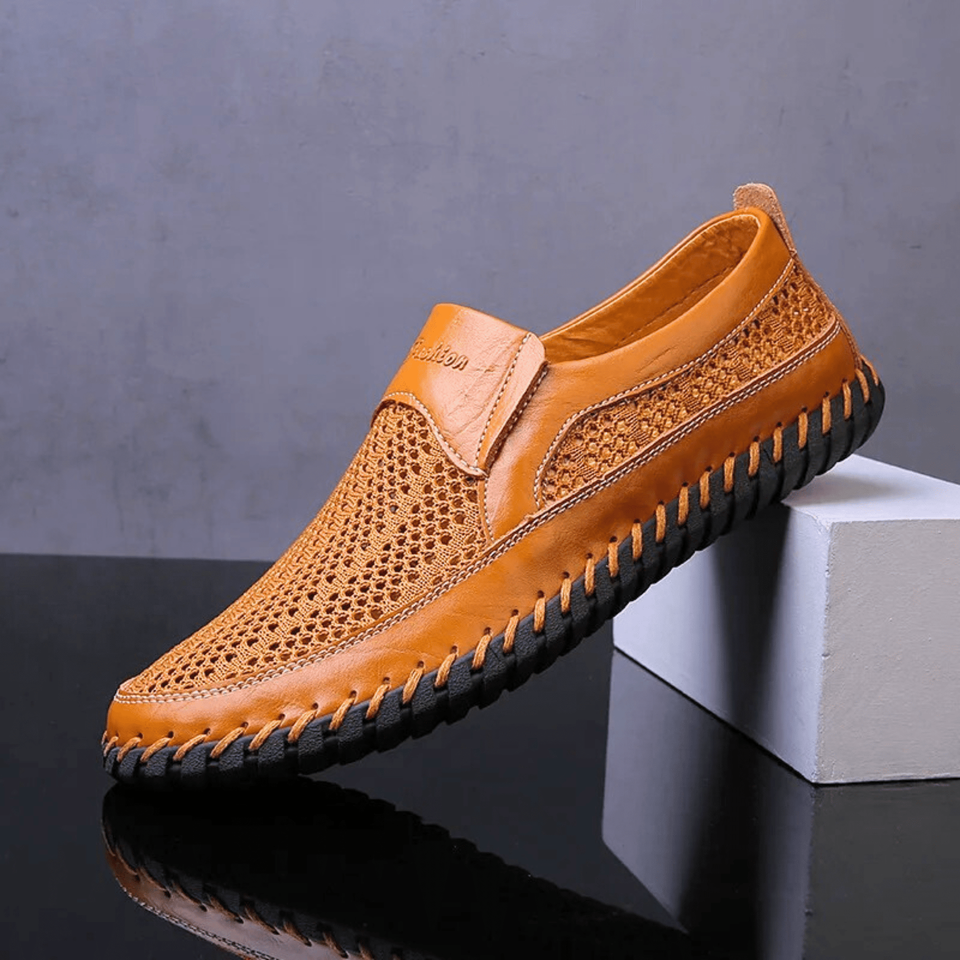 Chaussures à enfiler texturées pour homme à la silhouette équilibrée